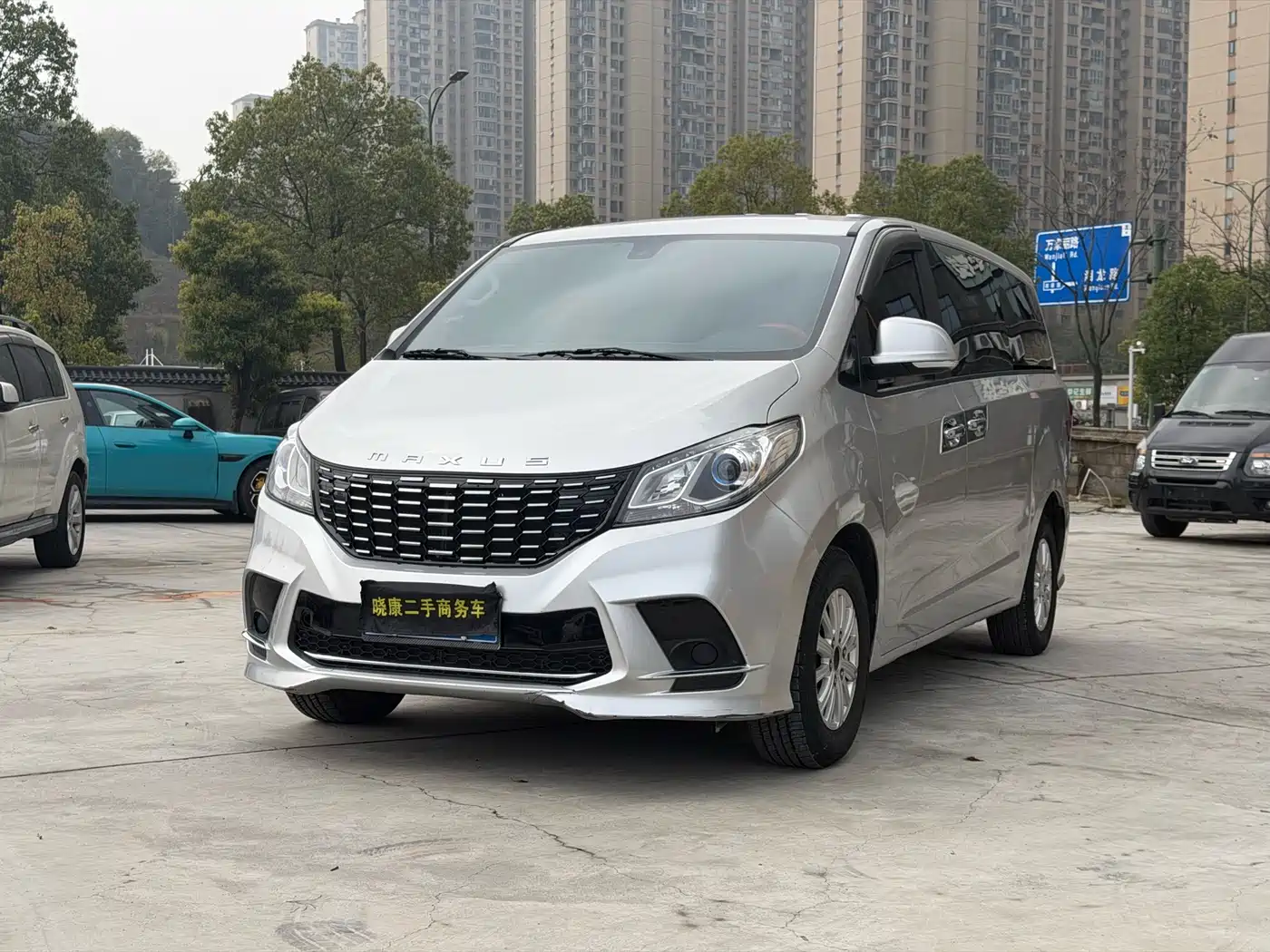 SAIC Maxus G10 2023 2.0T Manual Multi-function Edition Diesel 7-seater