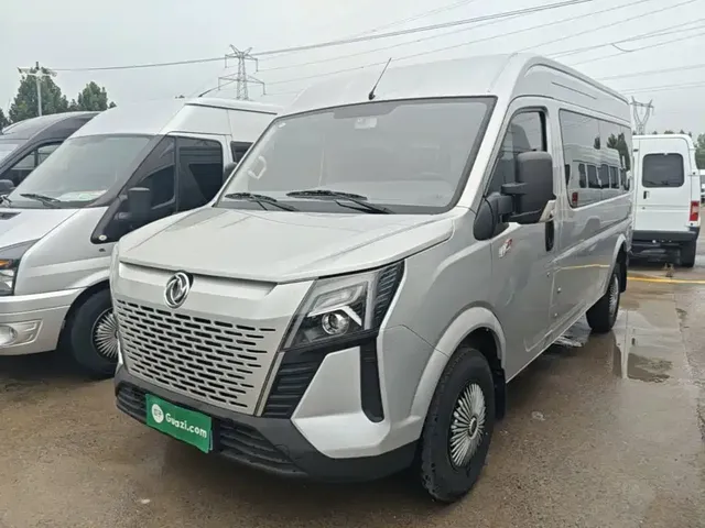 Dongfeng Yufeng Yufeng 2023 V9+ 2.0T Manual FWD Multi-purpose Medium Wheelbase Medium Roof 7/8/9 Seater