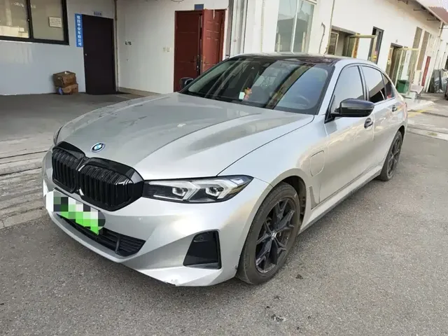 BMW i3 2022 eDrive 35 L