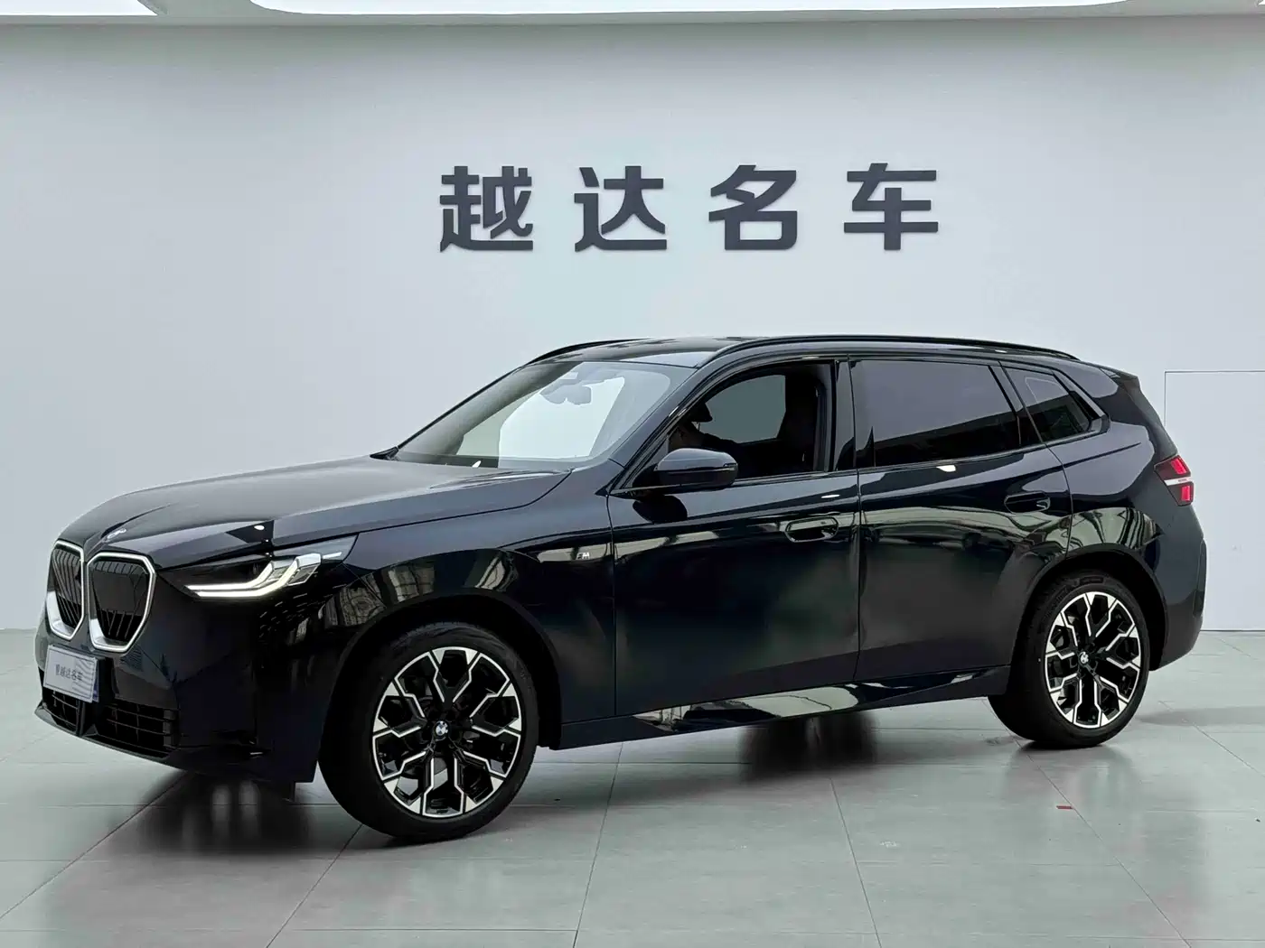 BMW X3 2026 xDrive30L Leading Trim M Sport Shadowline Package