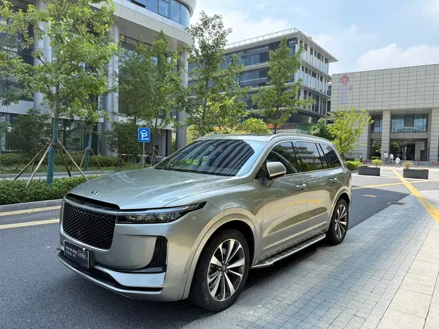 Li Auto Li ONE 2020 Extended Range 6-seater