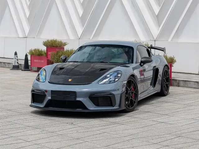 Porsche 718 2022 Cayman GT4 RS 4.0L
