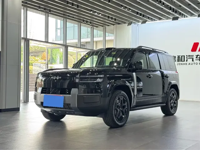 Fang Cheng Bao Titanium 7 2025 AWD Base Model