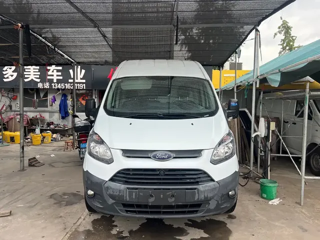 Ford Transit 2019 2.0T Diesel Van Medium Wheelbase Medium Roof 3-Seater China VI