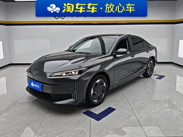 Changan Qiyuan A05 2025 Model True Fragrance Edition 145 Leading