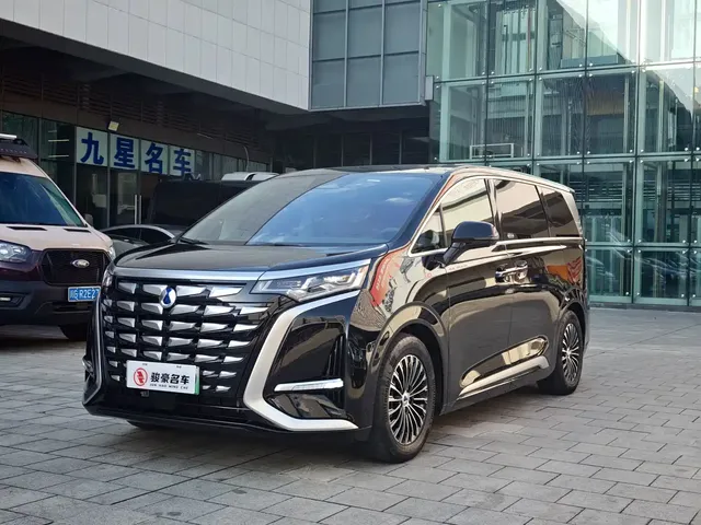 Denza D9 2022 DM-i 970 All-Wheel Drive Honor Edition
