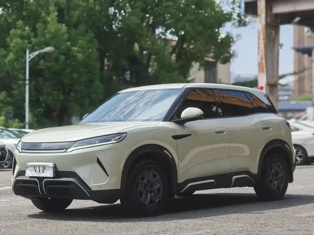 BYD Yuan UP 2024 401KM Vitality Edition