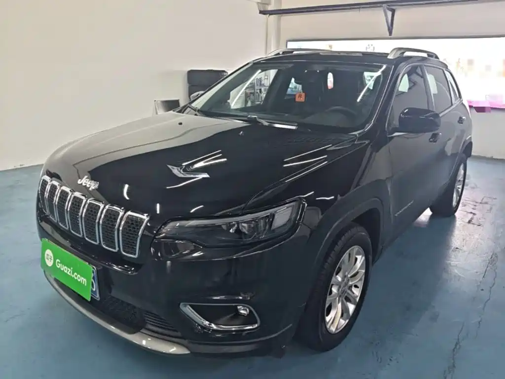 Jeep Cherokee 2020 2.0L 2WD Safety Upgrade Edition