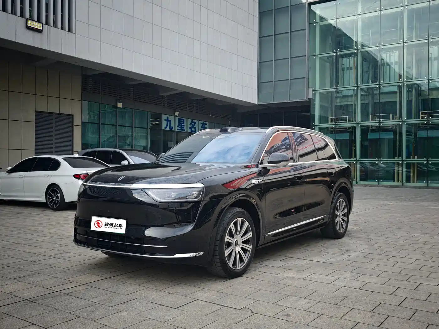 AITO Wenjie AITO M8 2025 Range Extender Max+ Edition 53.4kWh 5-seater