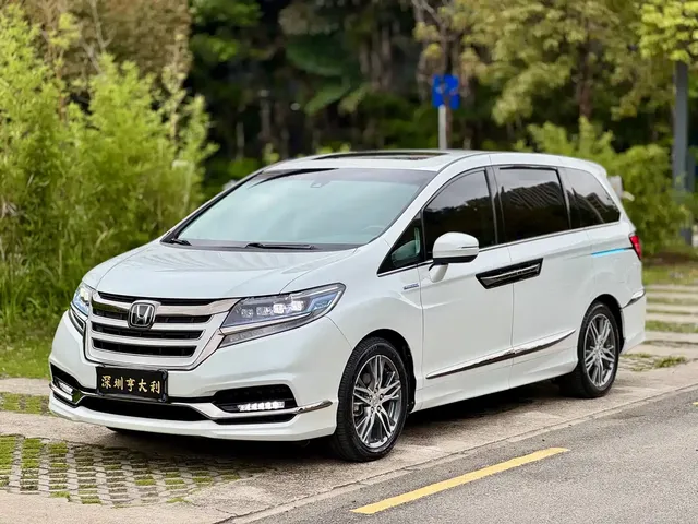 Honda Elysion 2019 2.0L Hybrid Luxury Edition