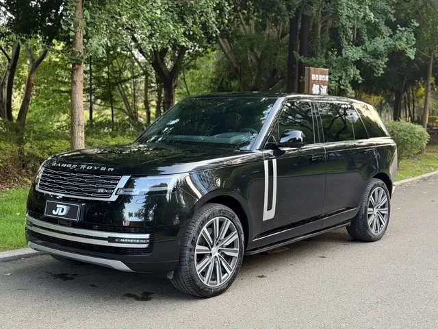 Land Rover Range Rover 2025 3.0 L6 400PS Genesis Extended Wheelbase
