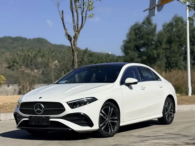 Mercedes-Benz A-Class 2023 A 200 L Dynamic