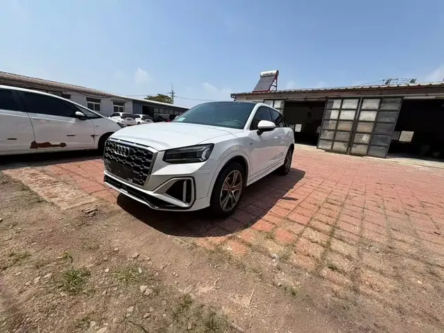 Audi Q2L 2022 35 TFSI Fashion Dynamic