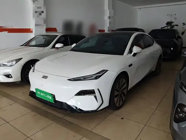 Geely Galaxy E8 2024 665km RWD Starship Voyager Edition