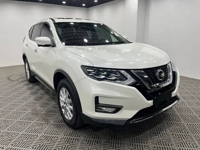Nissan X-Trail 2023 Classic 2.0L 2WD Smart Premium Edition
