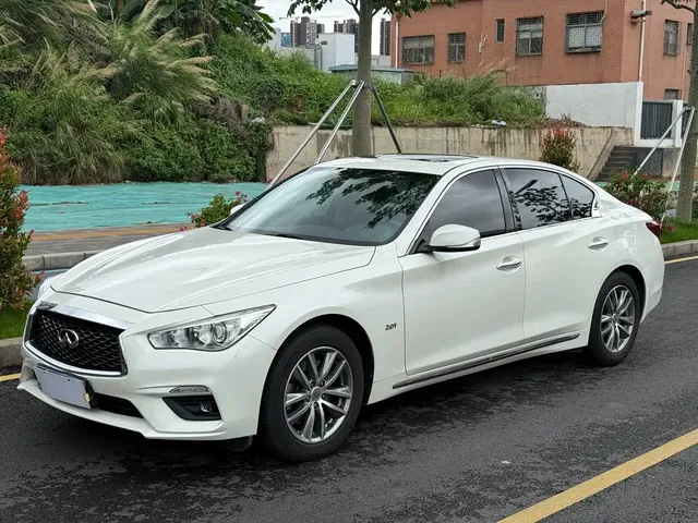 Infiniti Q50L 2018 2.0T Comfort (China VI)