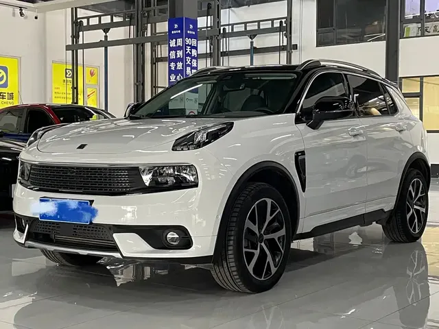 Lynk & Co 01 2017 2.0T AWD Pro