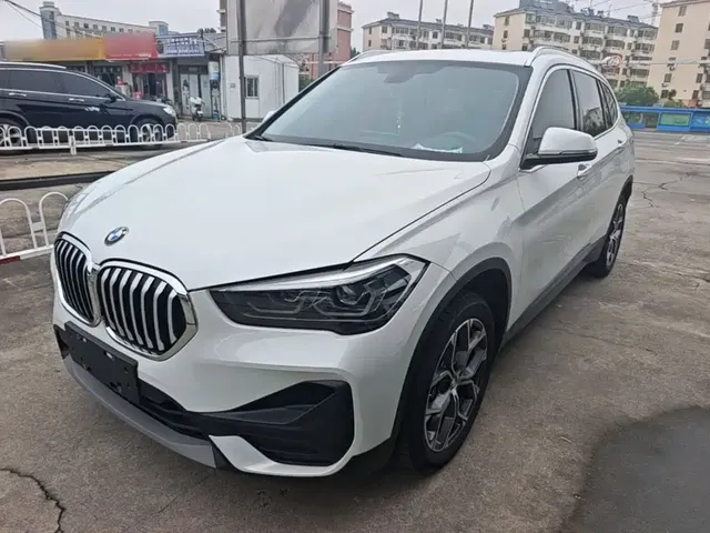 BMW X1 2022 sDrive25Li Leading