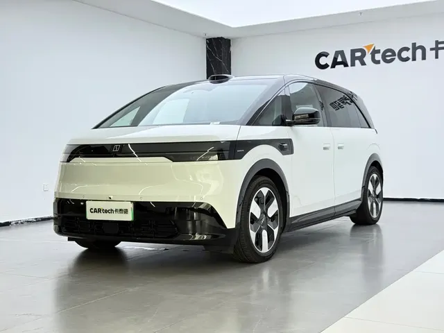 ZEEKR MIX 2025 Smart Driving Edition
