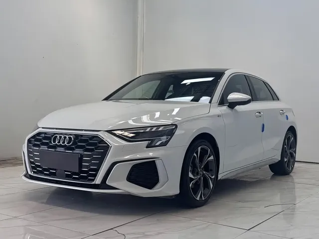 Audi A3 2021 Sportback 35 TFSI Luxury Sport