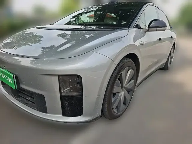Li Auto i6 2025 4WD Base Model