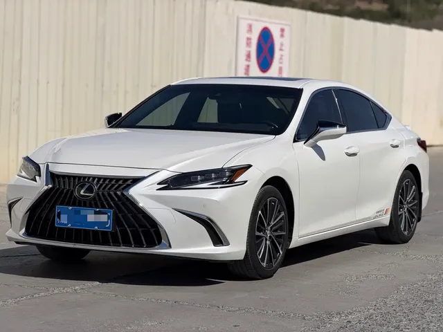 Lexus ES 2023 200 Excellence Edition