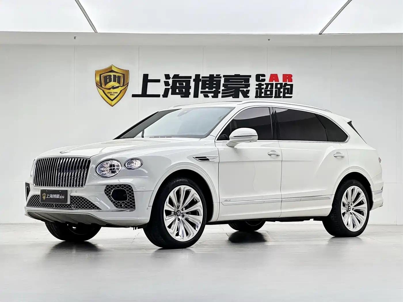 Bentley Bentayga 2023 4.0T V8 Long Wheelbase Elegance Edition