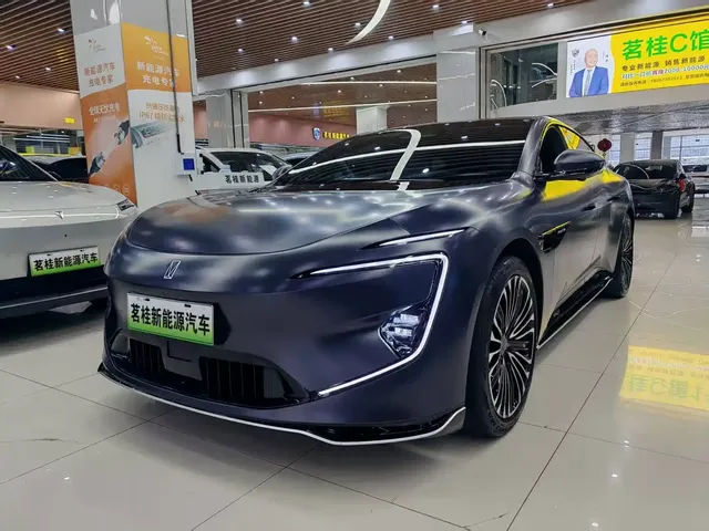 Avatr 12 2024 650 Triple Laser AWD GT Edition