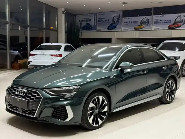 Audi A3 2023 Facelift A3L Limousine 35 TFSI Luxury Sport