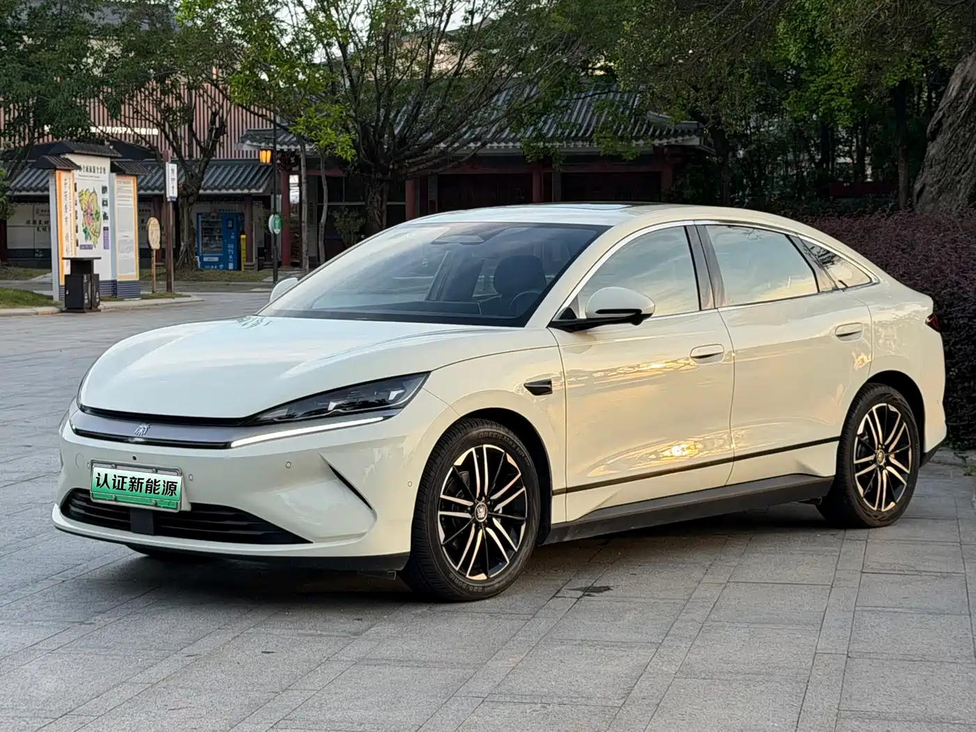 BYD Qin L 2025 Model EV 545KM Excellence Edition