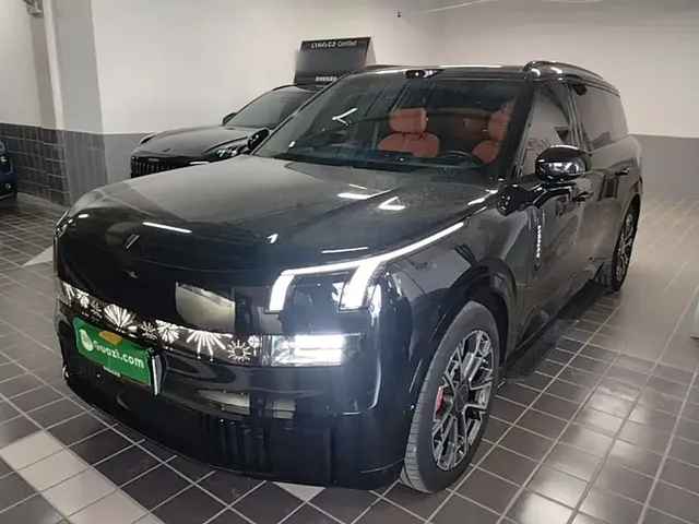 Lynk & Co 900 2025 1.5T Ultra