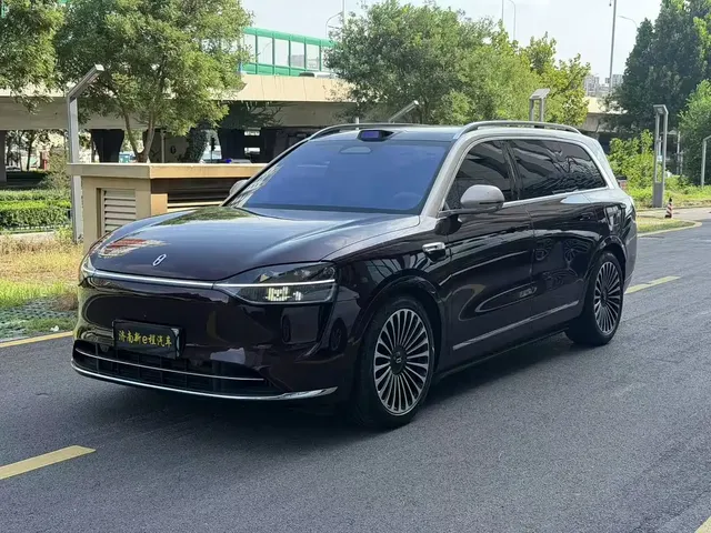 AITO Wenjie AITO M9 2025 Extended Range Ultra 52kWh 6-Seater