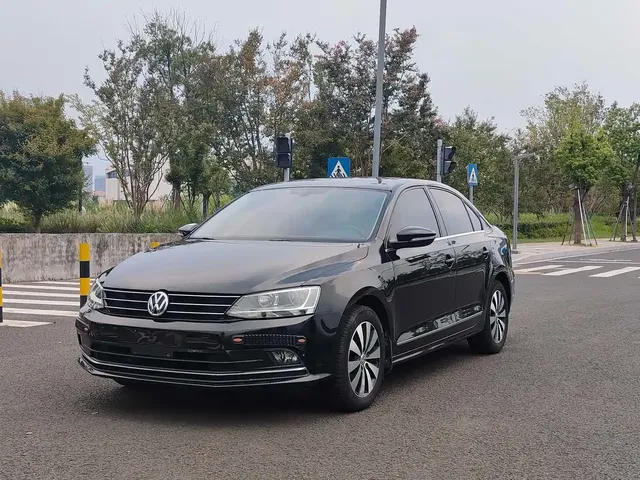 Volkswagen Sagitar 2018 1.6L Automatic Comfort