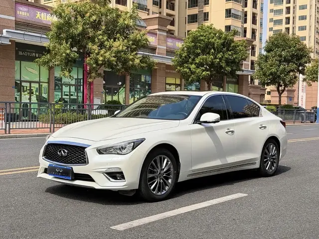 Infiniti Q50L 2018 2.0T Premium Edition (China VI)