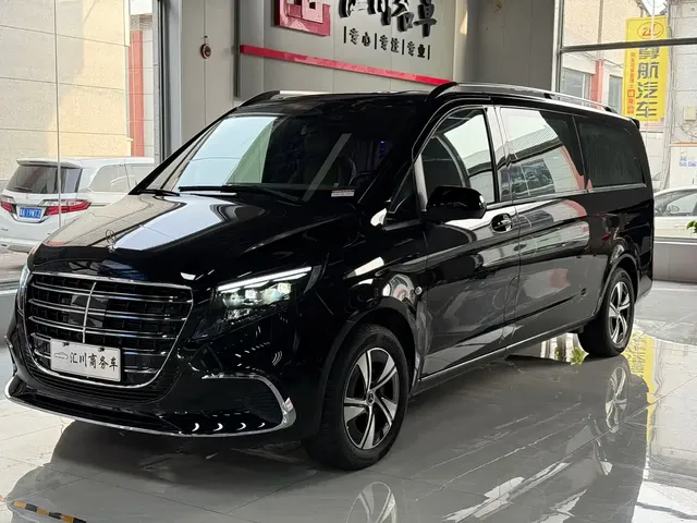 Mercedes-Benz Vito 2024 2.0T Business 7-Seater