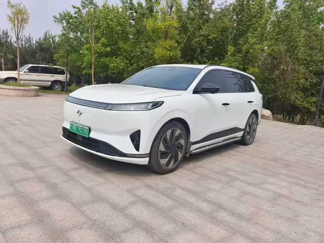 Dongfeng Yipai eπ008 2025 636Ultra Pure Electric 6-Seater