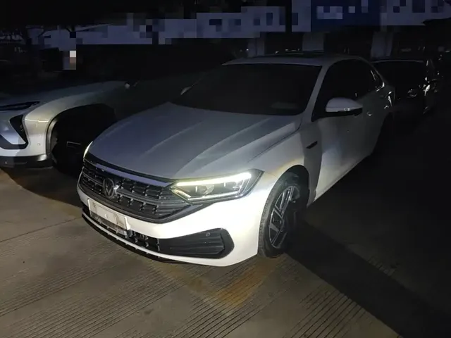Volkswagen Sagitar 2023 Model Year 200TSI DSG Surpass Edition