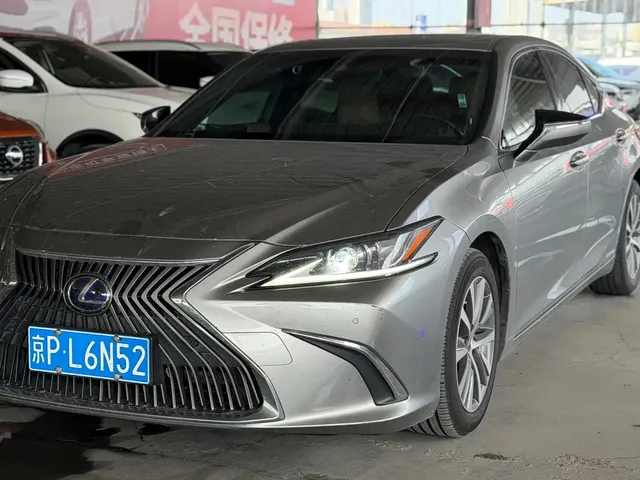Lexus ES 2020 Model 300h Excellence Edition