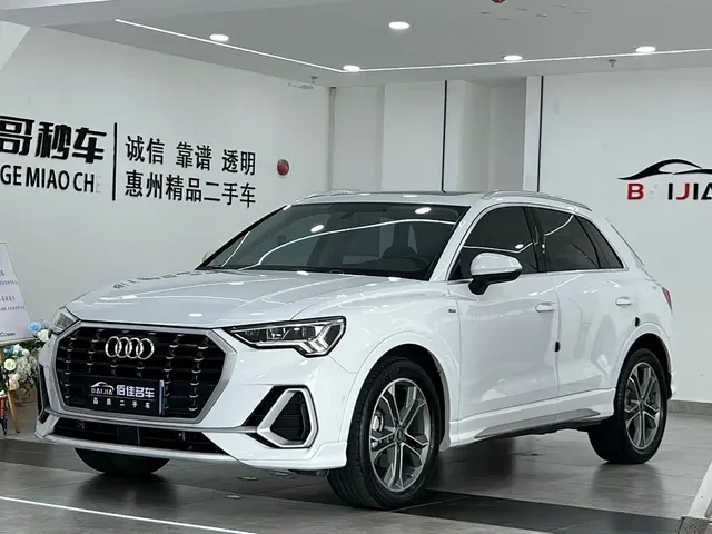 Audi Q3 2022 40 TFSI Fashion Dynamic