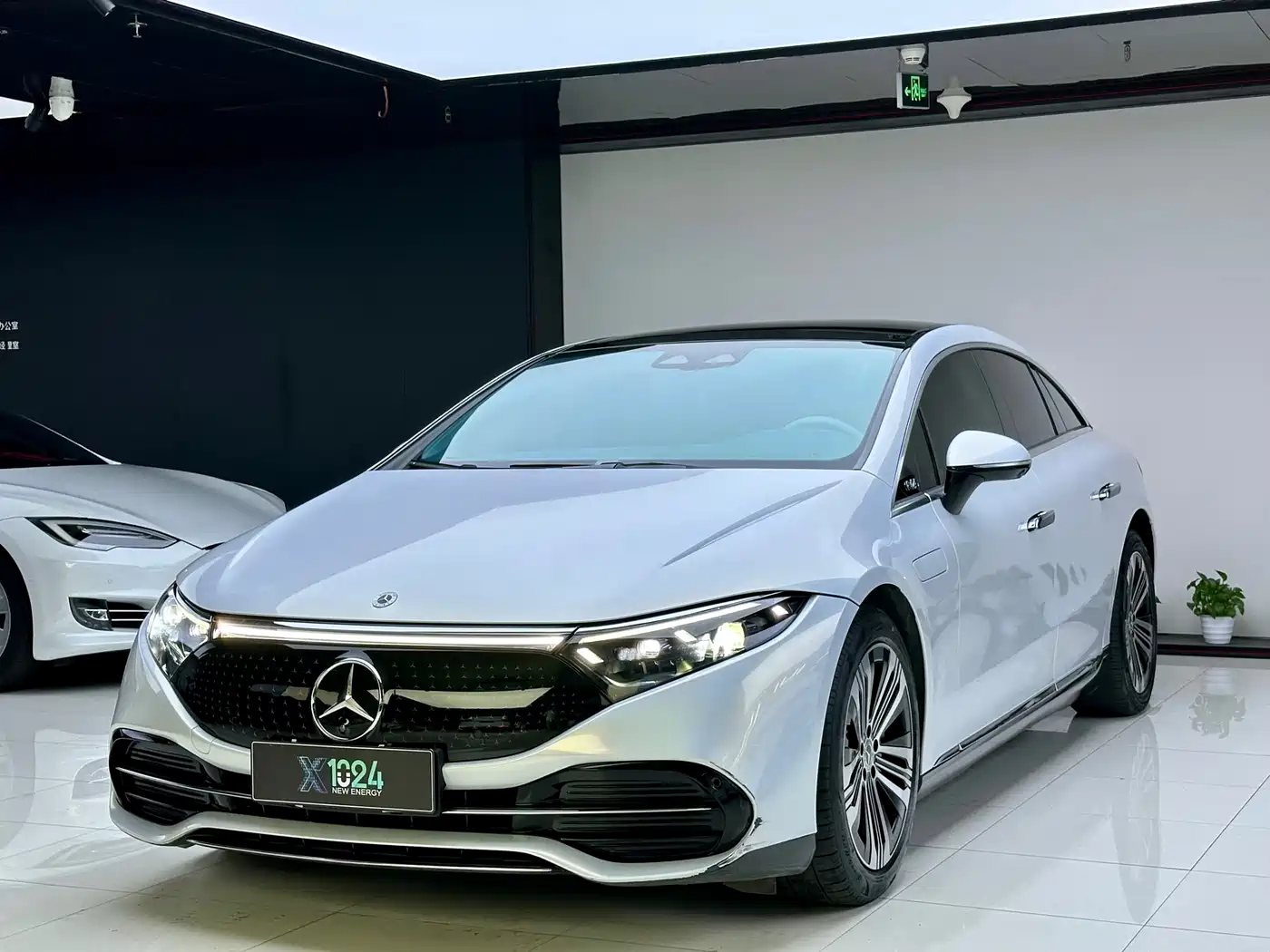 Mercedes-Benz EQS 2022 Model Year Facelift 450+ Pioneer Edition