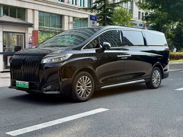 WEY Alpine 2023 AWD Executive Long Wheelbase