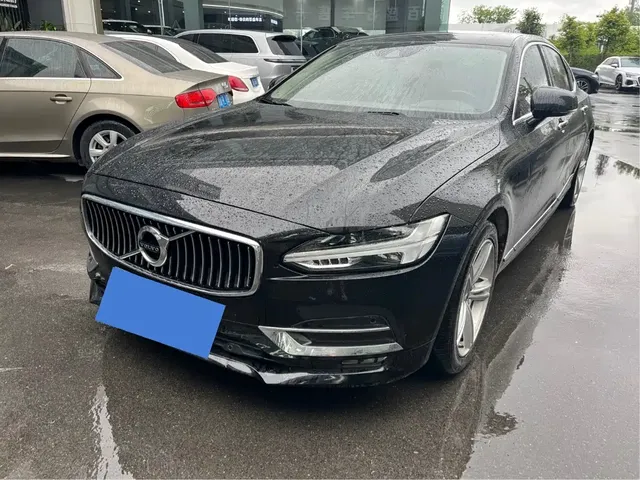 Volvo S90 2020 T5 Momentum Luxury Edition