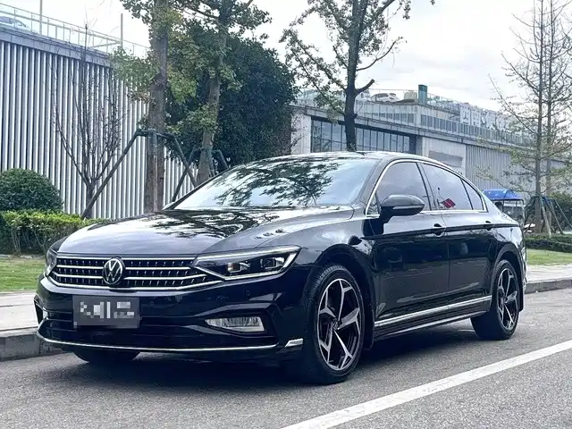 Volkswagen Magotan 2025 Facelift Public Edition 330TSI DSG Luxury