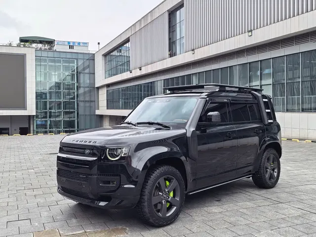 Land Rover Defender 2023 Model 110 3.0T P400 X-DYNAMIC HSE