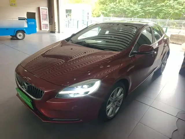 Volvo V40 2017 T3 R-Design
