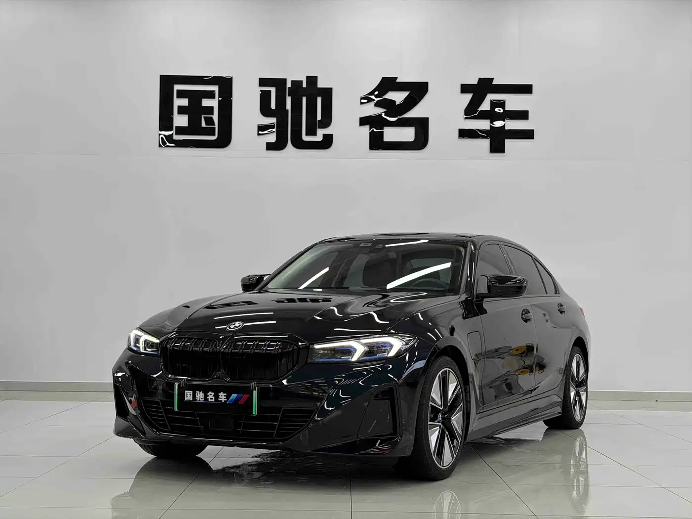 BMW i3 2023 eDrive 40 L Shadow Night Sport Package
