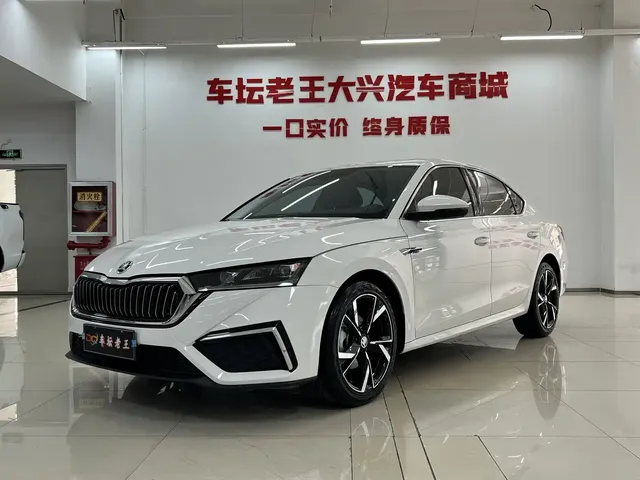Škoda Octavia 2021 PRO TSI280 DSG Luxury Edition