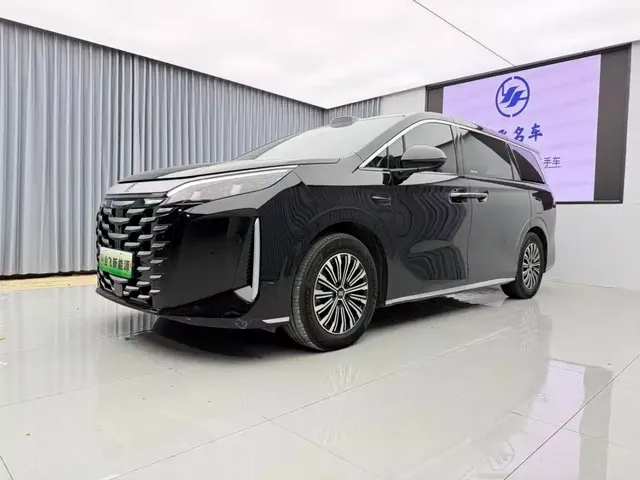 BYD Xia 2026 DM-i 1.5T 218km Premium