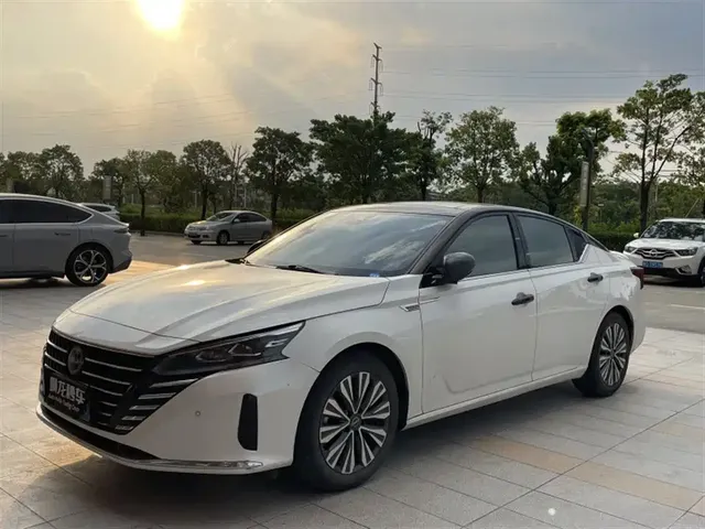 Nissan Teana 2022 2.0L XL-Upr Premium Edition
