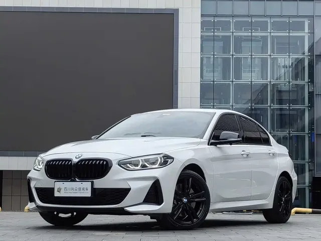 BMW 1 Series 2023 125i M Sport Shadow Edition